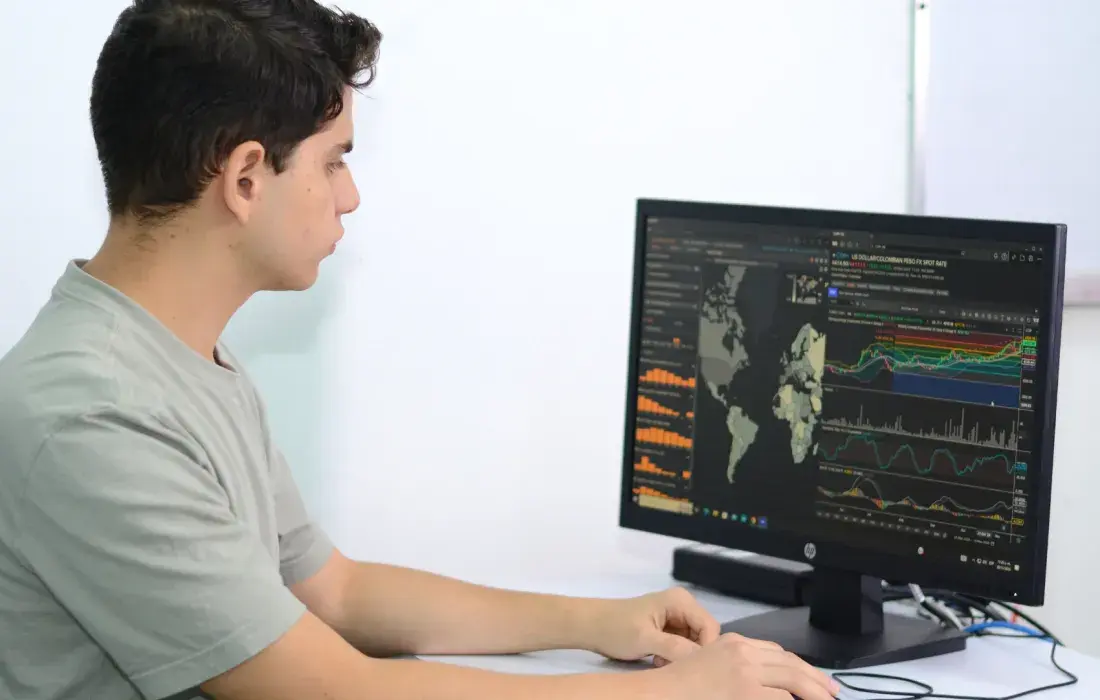 150 estudiantes de América Latina compitieron invirtiendo un millón de dólares ficticios en Juego Internacional de Bolsa liderado por la Javeriana Cali