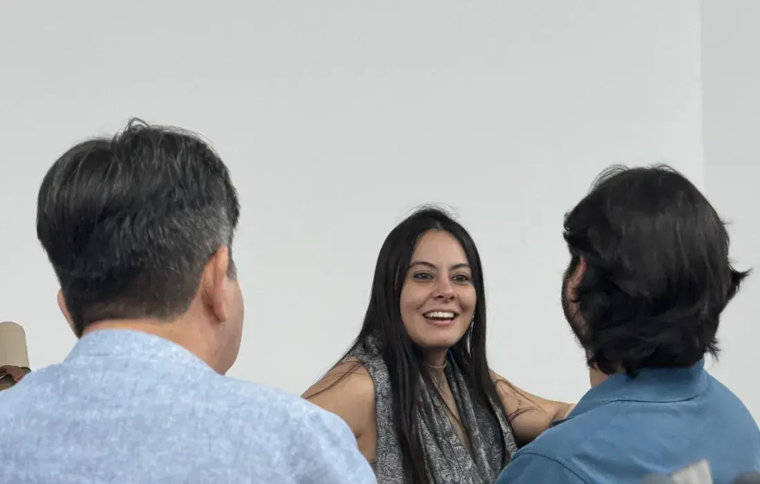 Estudiantes de Mercadeo diseñaron estrategias de marca para la película colombiana Llueve sobre Babel 