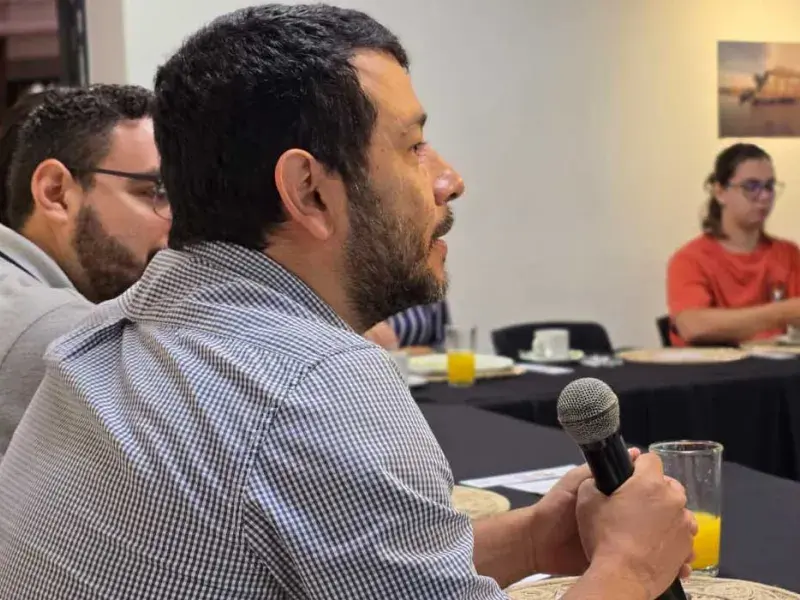 Egresados javerianos reflexionaron sobre liderazgo, humanidad y transformación social