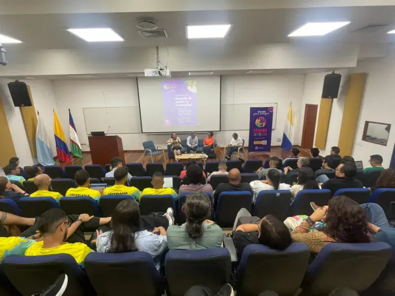 La Universidad como relato: El aula, el sentido y el eco de nuestras voces