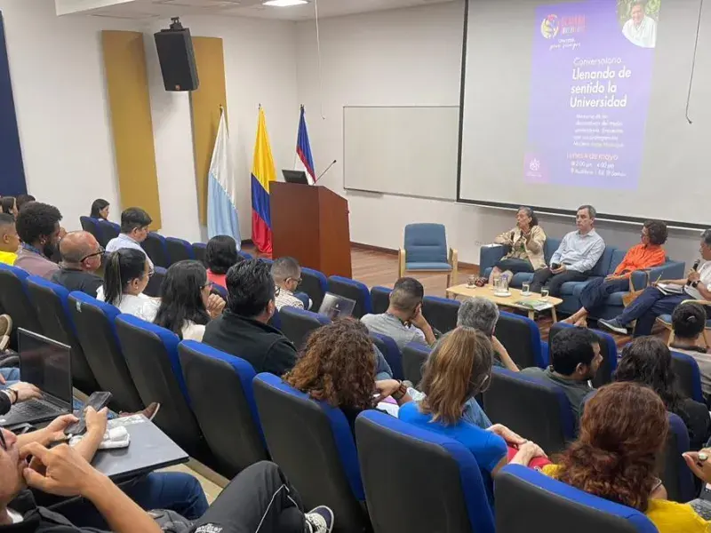 La Universidad como relato: El aula, el sentido y el eco de nuestras voces