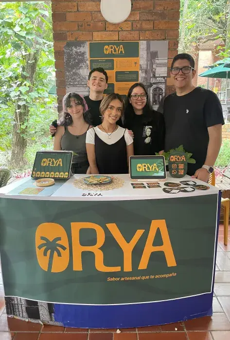Campus Nova y estudiantes de Diseño de Comunicación Visual se unen para resolver retos reales de marca